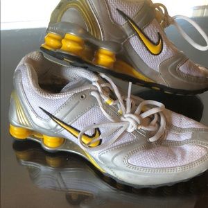 Nike Shock Tennis Shoes
